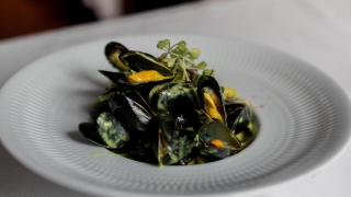 El exclusivo rey de los mejillones está de temporada: su sabor es más dulzón y se come como pipas