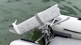 El motor eléctrico compacto y ligero diseñado para propulsar kayaks y pequeños barcos que ofrece un 50% más de potencia