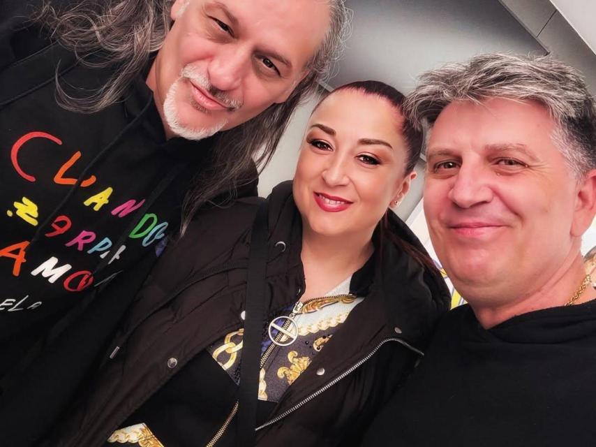 Miguel Ángel con Dioni y Mari Ángeles.