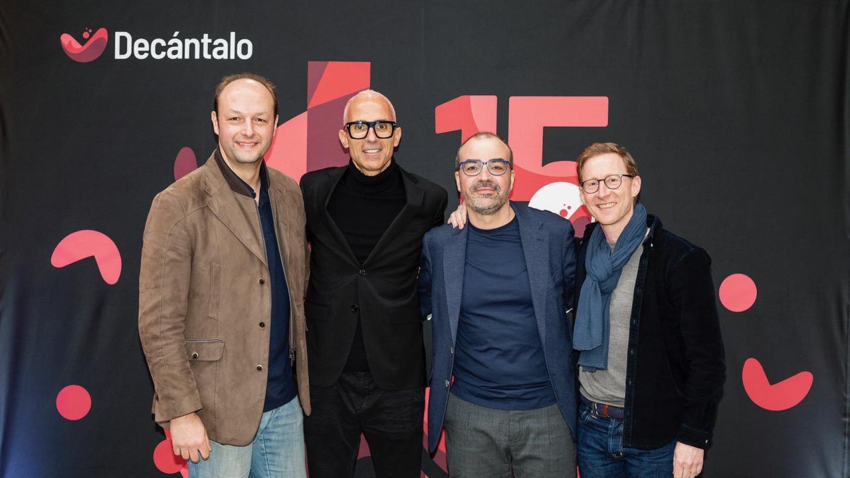 Decántalo: la historia de dos consultores que empezaron a vender vino  online  sin tener ni idea y han creado un gigante