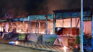 Investigan si el crimen organizado irlandés pudo estar detrás del incendio de varios pubs en Torremolinos en agosto