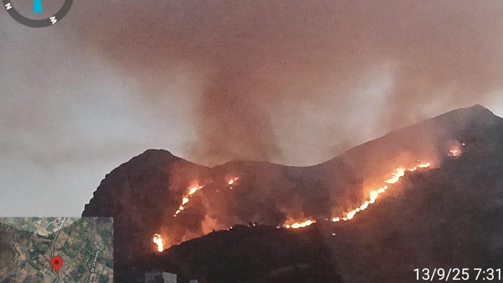 Nuevo incendio forestal en Alcaucín.