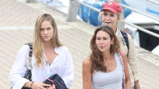 Irene Urdangarin y la infanta Elena, reencuentro en Galicia con Juan Carlos I: la tierna escena que han protagonizado
