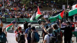Vingegaard sentencia La Vuelta: las protestas obligaron a cambiar el recorrido entre Segovia y Madrid