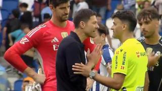 Xabi Alonso estalla contra Gil Manzano tras la expulsión a Huijsen: "Jesús, yo no quiero, pero me hacéis pensar mal"