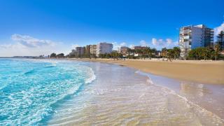 El mejor pueblo de Castellón para jubilarse "sin agobios", según la IA: "Tiene playa, mar y vida tranquila"