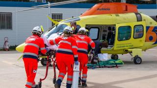 Accidente de tráfico en Granada: un fallecido y una herida tras la salida de vía de un turismo en Iznalloz
