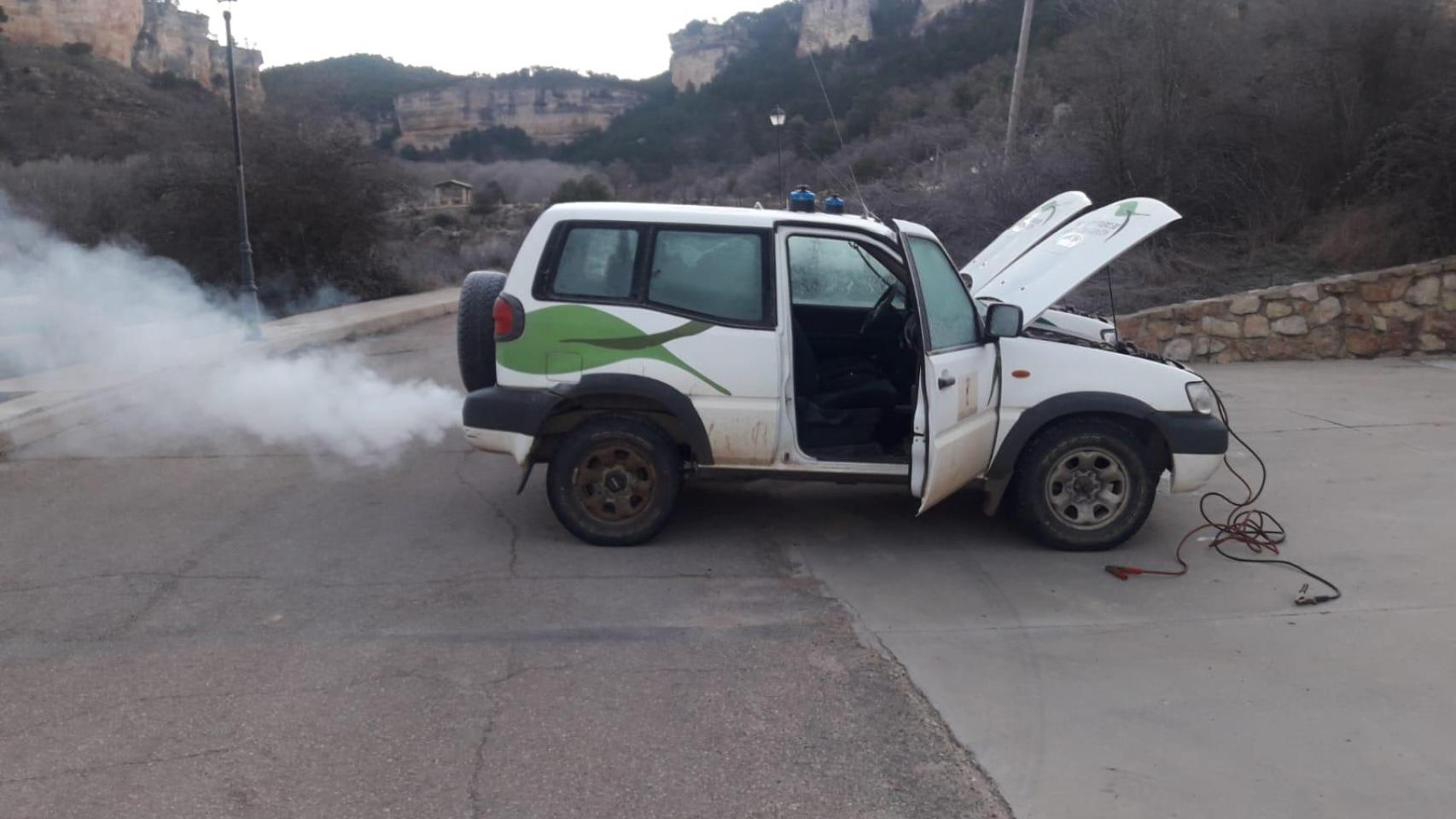 Coche averiado de los Agentes Medioambientales de Castilla-La Mancha