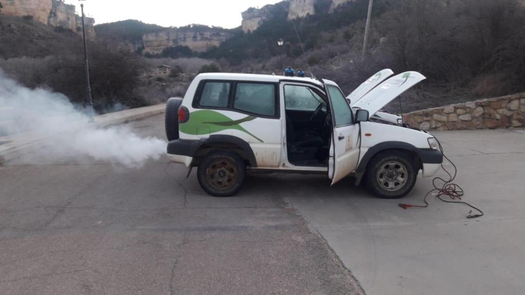 Coche averiado de los Agentes Medioambientales de Castilla-La Mancha