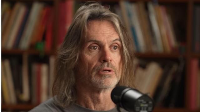 Francis Holway (61), experto en perder peso