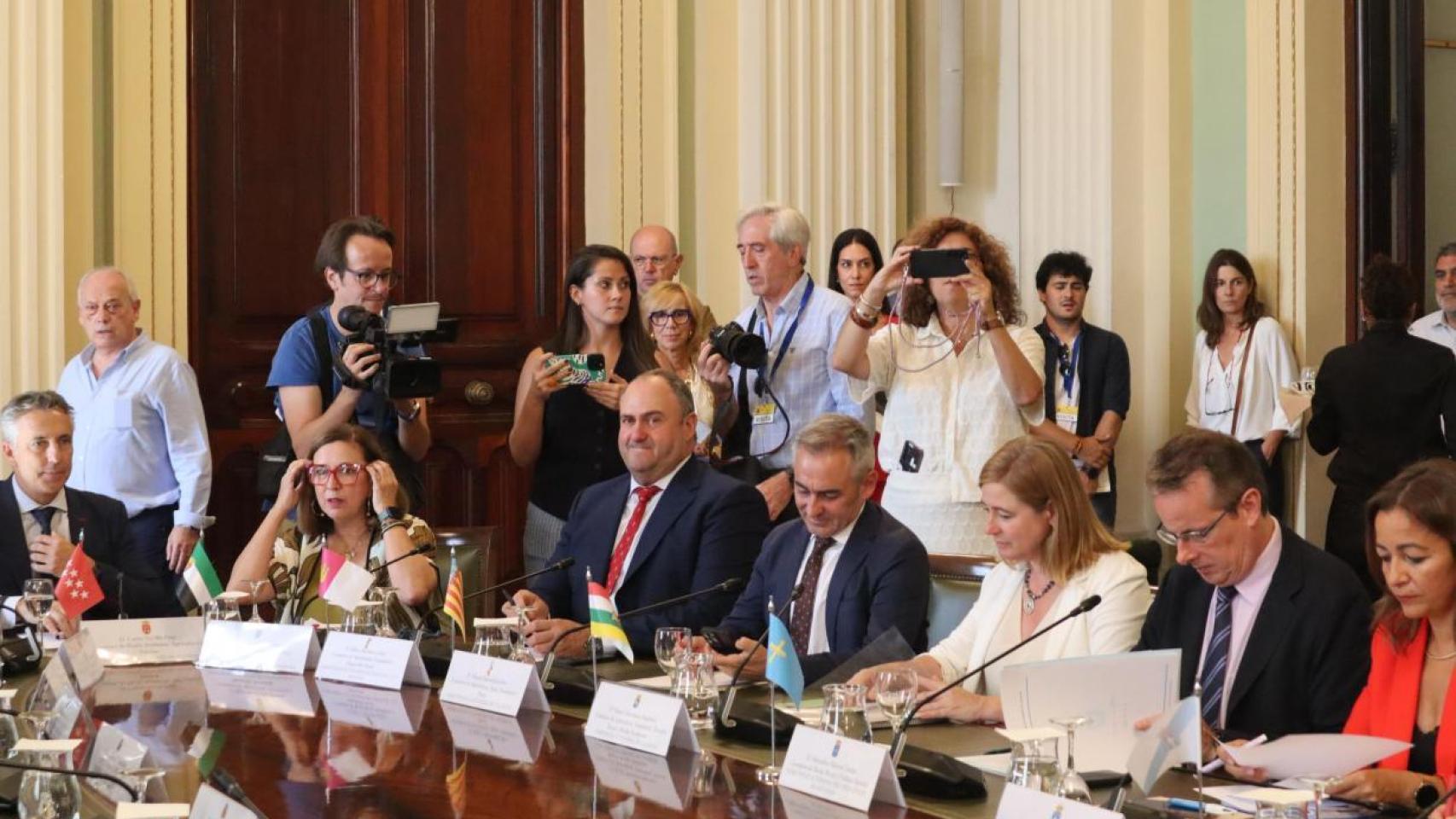 Julián Martínez Lizán en la reunión que ha tenido lugar en el Ministerio de Agricultura, Pesca y Alimentación.
