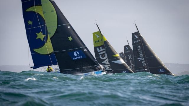 La flota partiendo de Morlaix