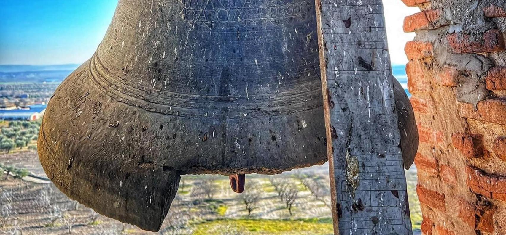 Campana de la ermita de Cebolla