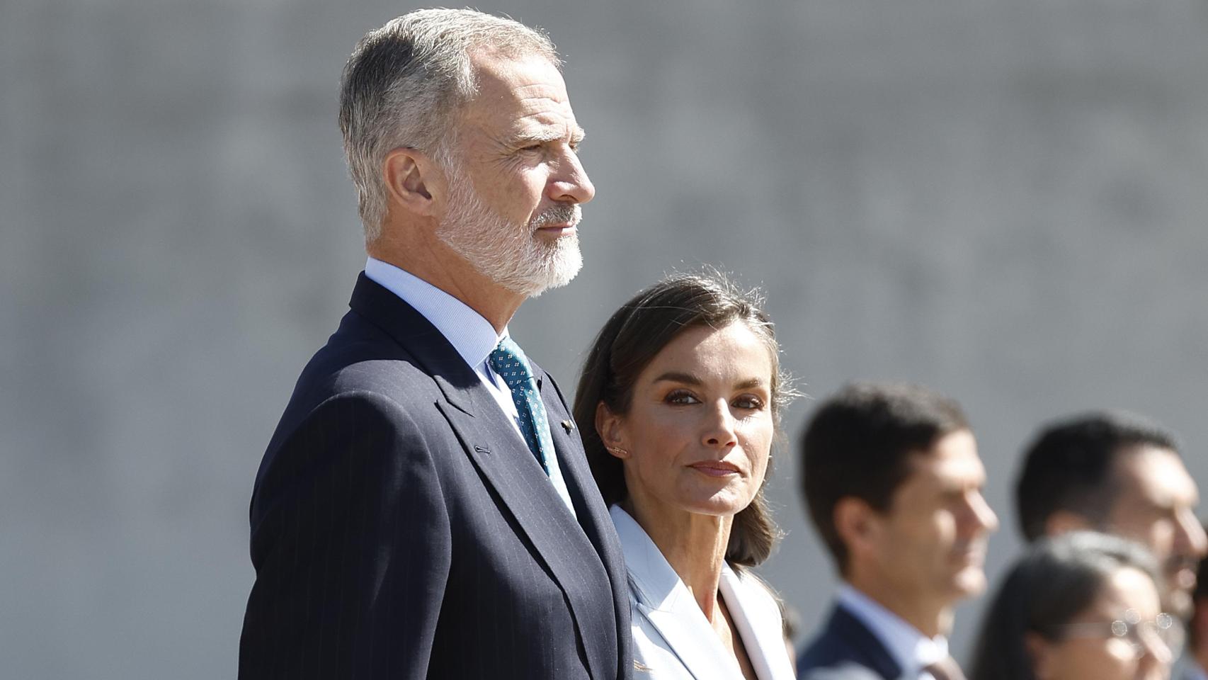 Felipe VI y Letizia, este martes, 16 de septiembre, minutos antes de emprender su viaje a Egipto.