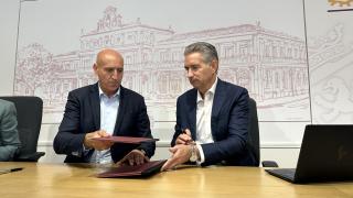 El Ayuntamiento de León y HP firman un acuerdo para convertir a la ciudad en líder en servicios digitales con IA