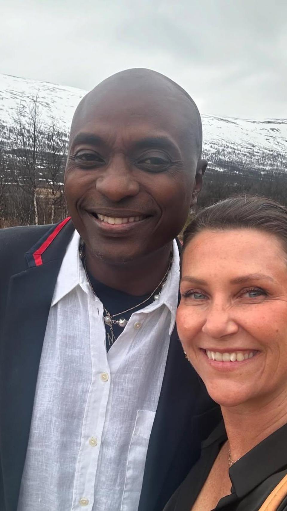 Marta Luisa y su marido chamán en una imagen de sus redes sociales.