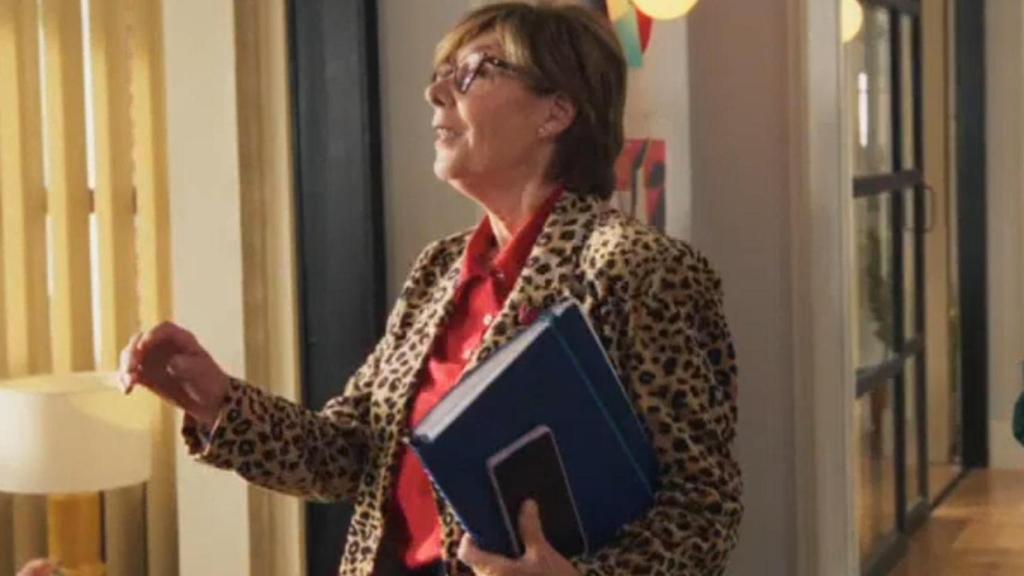 Fiorella Faltoyano en el primer episodio de 'La Agencia'.