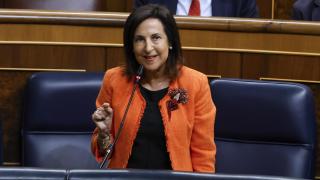 Robles rechaza discrepancias en el Gobierno por el embargo de armas y asegura que ya no hay vínculos entre Defensa e Israel