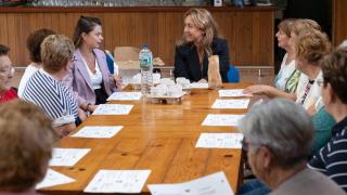 San Sadurniño (A Coruña) repite el programa "Aloumiños" para combatir la soledad no deseada
