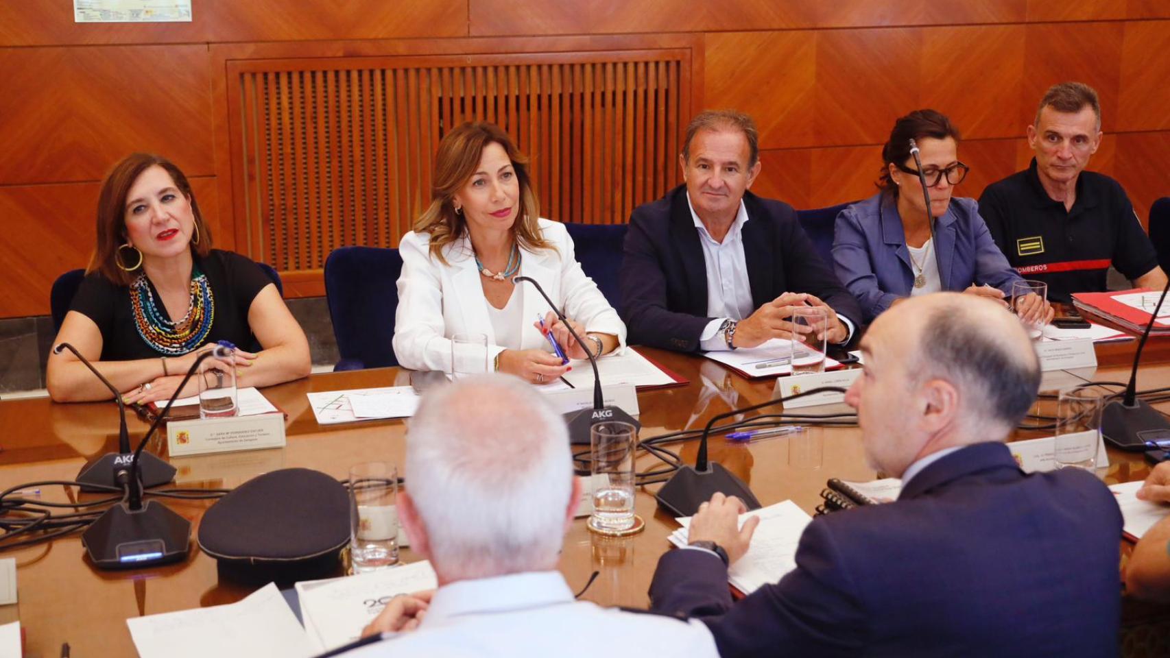 La alcaldesa de Zaragoza y el delegado del Gobierno en la Junta de Seguridad de las Fiestas del Pilar