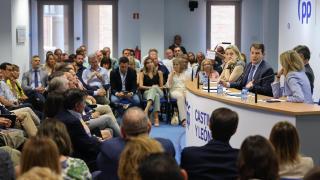 El PPCyL activa para sorpresa de todos el botón electoral meses antes de lo necesario: Mañueco se queda sin un as