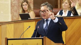 ¿Nuevo 'volantazo' de Vox en Andalucía?: Abren la puerta a gobernar con el PP de Moreno si no tiene mayoría absoluta
