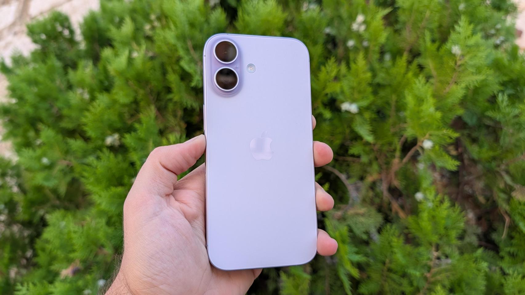 iPhone 17