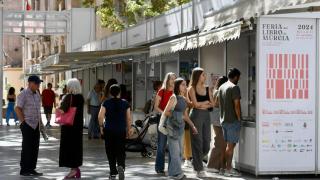 La Feria del Libro de Murcia regresa con más de 100 actos, 1.000 escritores, 78 casetas y el hermanamiento con Miño