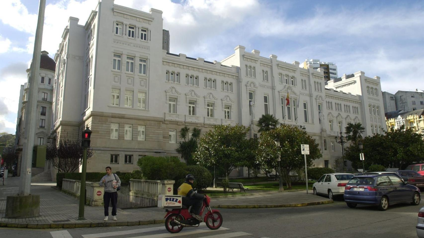 Exterior del edificio del Tribunal Superior de Justicia de Galicia (A Coruña)