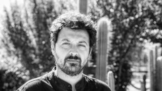 Francisco Serrano, ganador del Premio Tusquets con 'El corazón revolucionario del mundo'