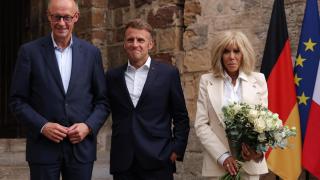 Los Macron presentarán pruebas científicas para avalar que Brigitte es una mujer tras los bulos que dicen lo contrario