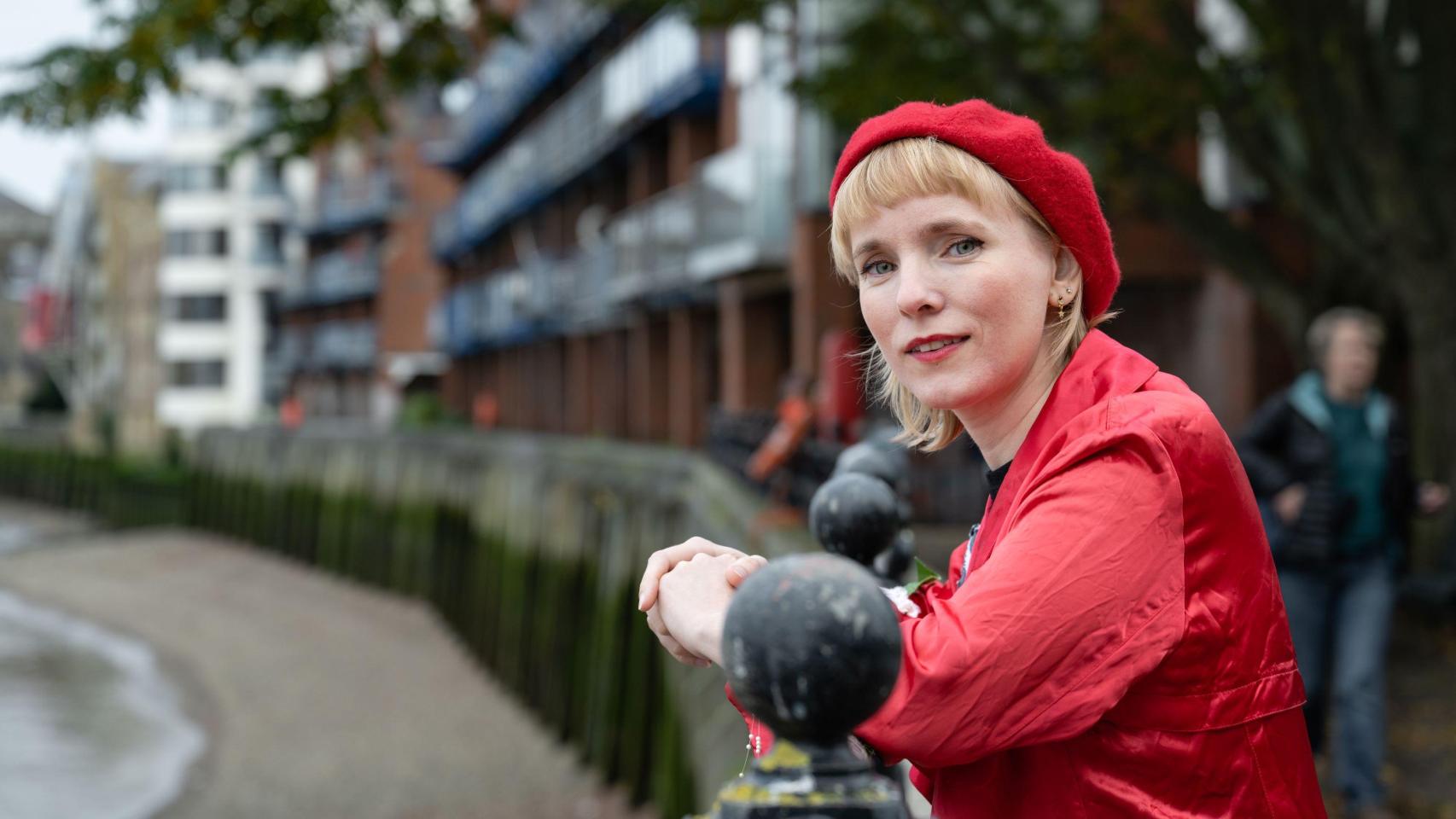 Tansy E. Hoskins, autora del 'Manual anticapitalista de la moda'.