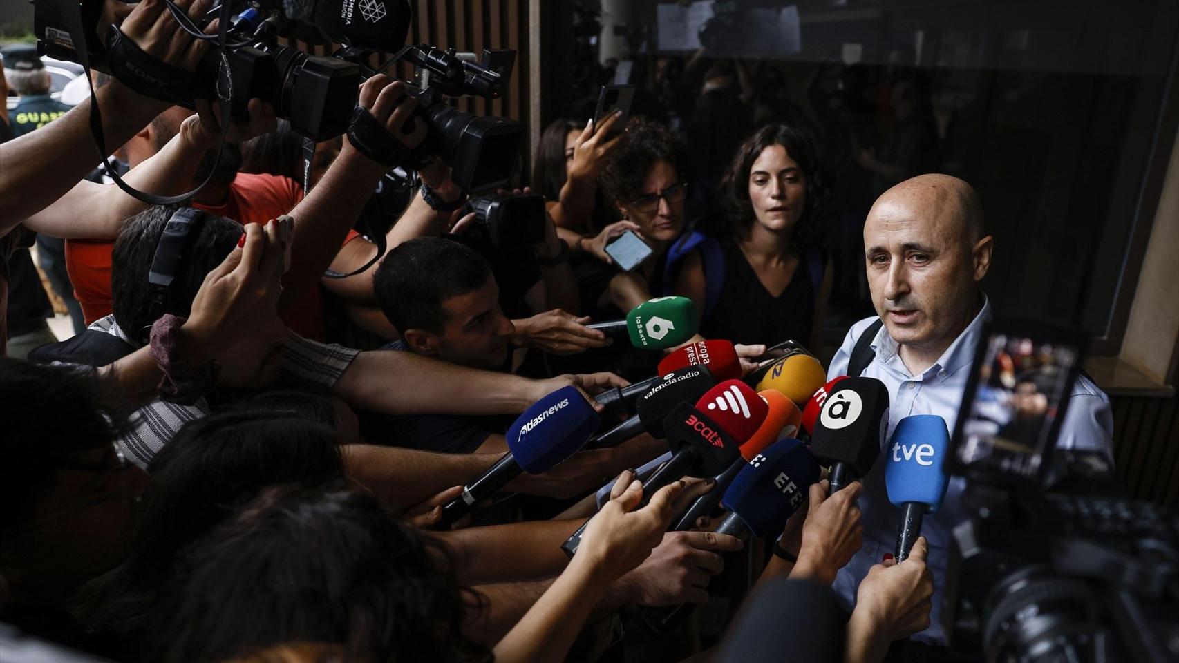 El presidente de la CHJ, a su llegada este viernes a los juzgados de Catarroja. Rober Solsona / EP