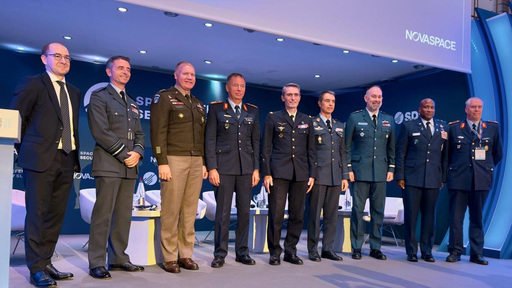 Ponentes del panel sobre seguridad y defensa espacial