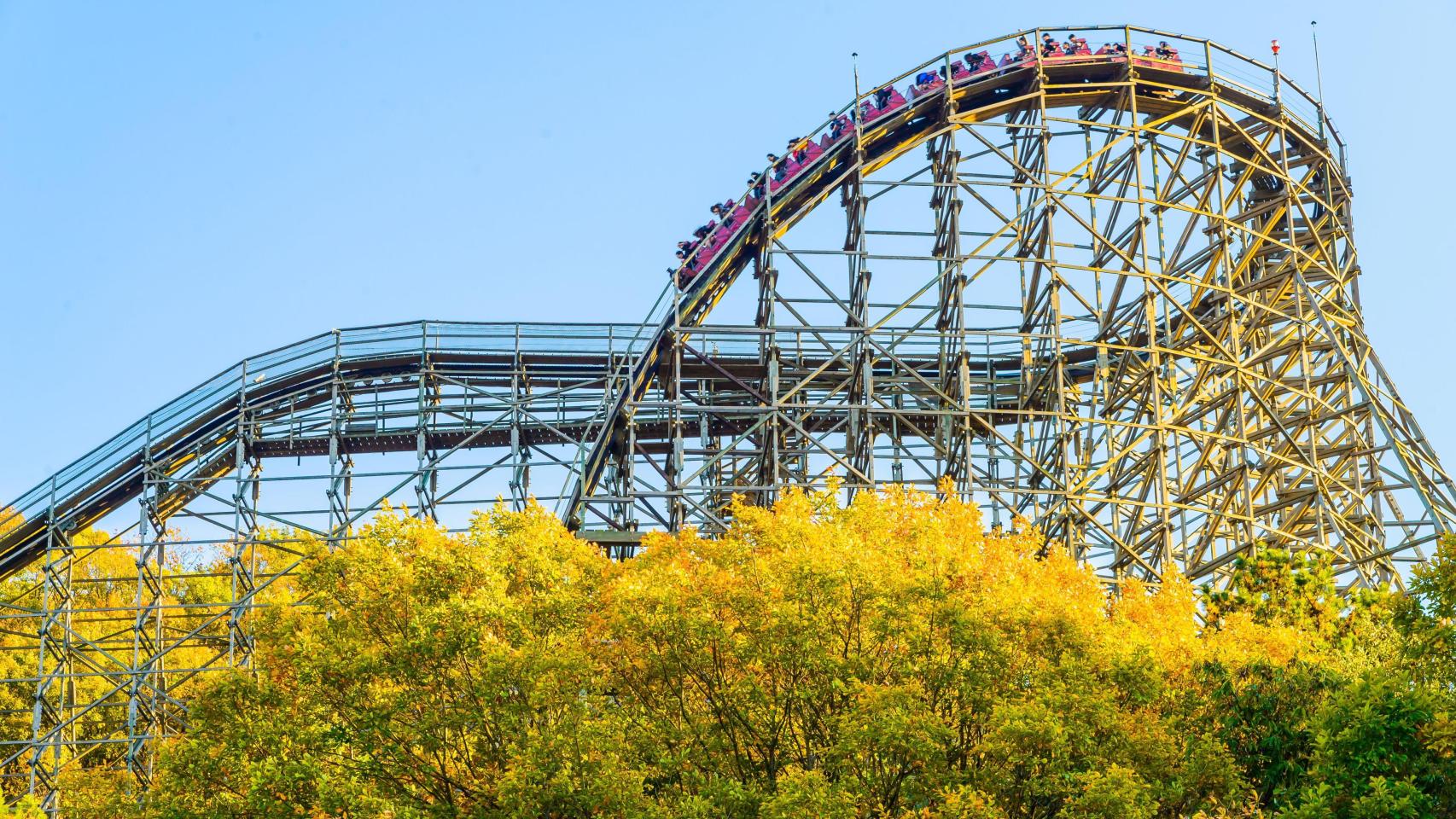 Revelan la causa de la muerte del hombre que falleció en una montaña rusa en Orlando