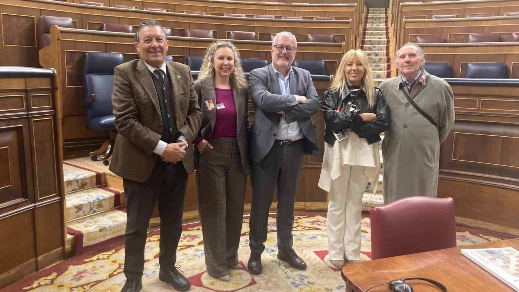 Representantes de Apercove en el Congreso de los Diputados. EE