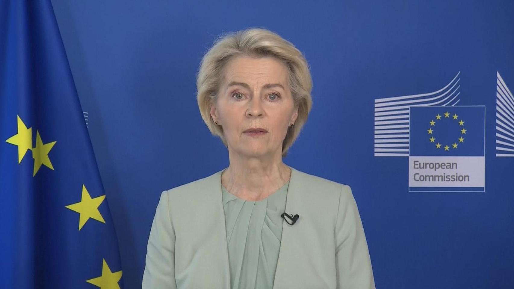 La presidenta Ursula von der Leyen, durante su comparecencia de este viernes para anunciar el 19 paquete de sanciones contra Rusia