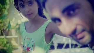 Alba Flores se reencuentra con su padre en un documental que supura emoción y verdad