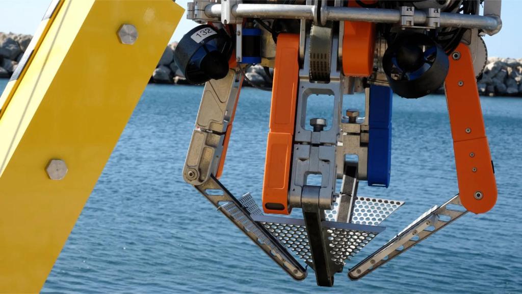 El robot submarino que recoge basura del mar.