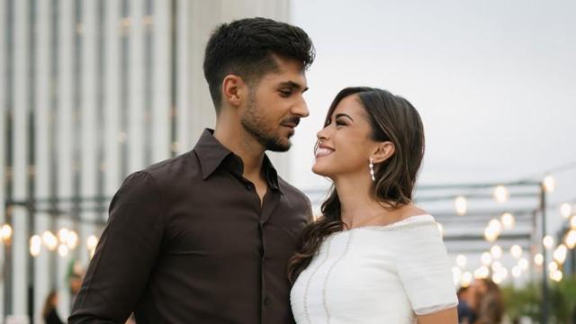 Rocío Camacho, con un diseño de Victoria Collection, y Guillermo Aylón en su preboda.