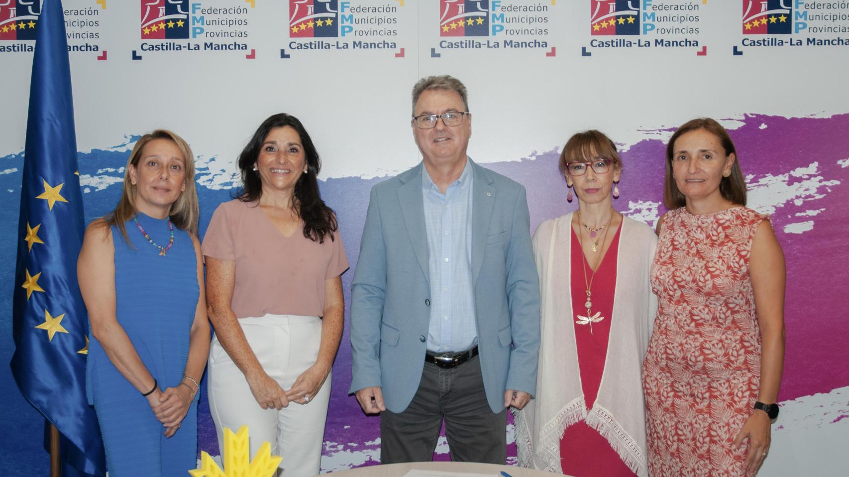 Reunión Fundación Globalcaja con FEMPCLM