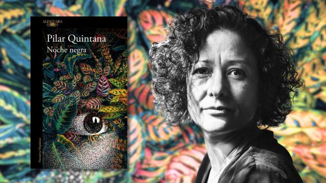 Pilar Quintana. Foto: Manuela Uribe. A la izquierda, portada de 'Noche negra' (Alfaguara).
