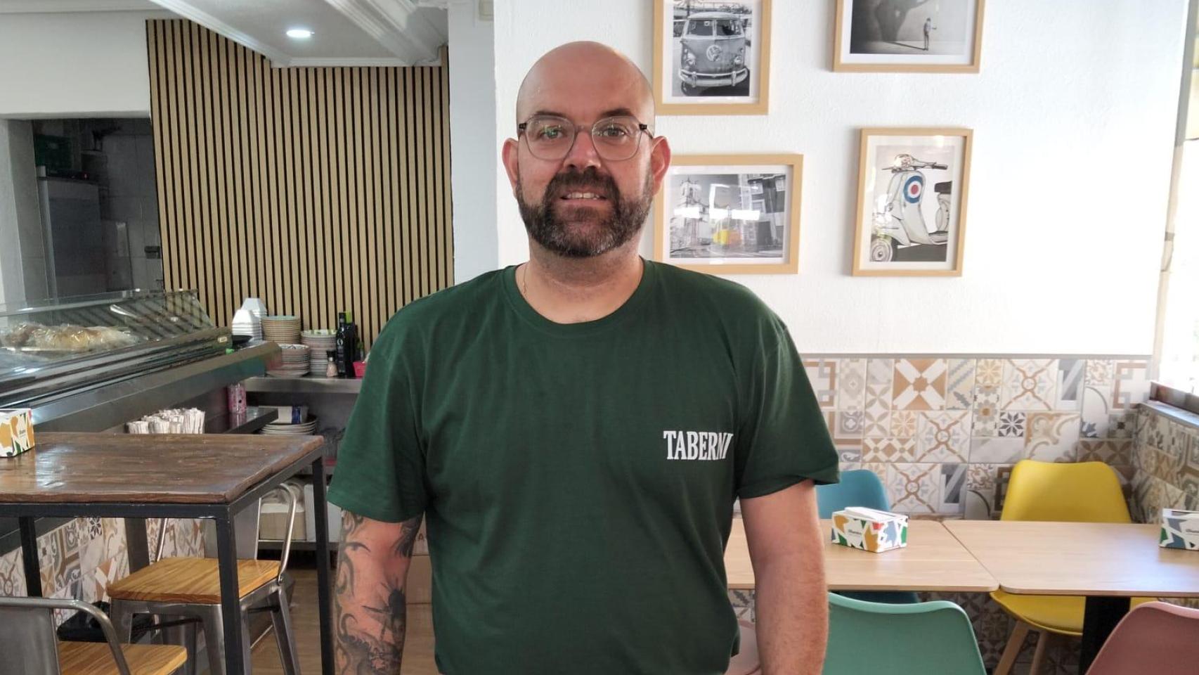 Berni Romo, este lunes en su establecimiento.