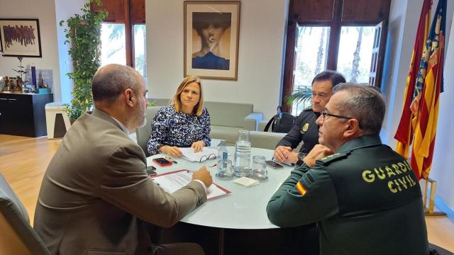 El subdelegado del Gobierno en Valencia pide prudencia ante las patrullas vecinales.