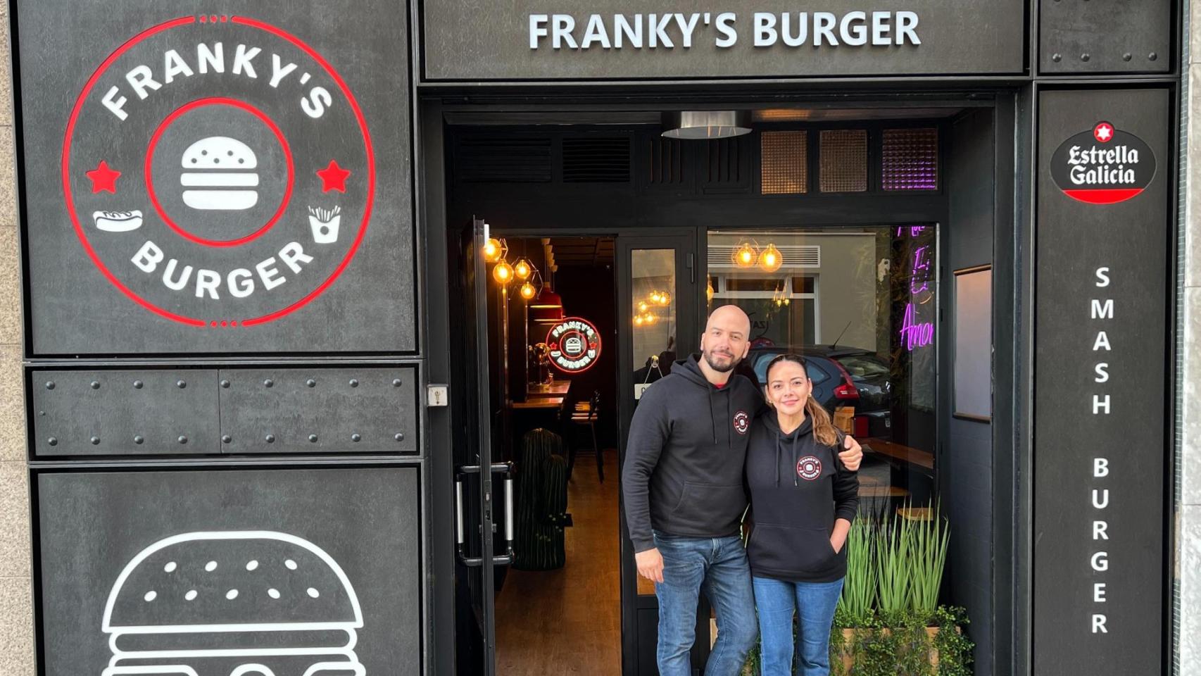 Fran Rodríguez y Alejandra Vélez, de Franky's Burger