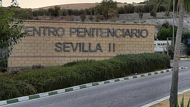 La entrada al recinto penitenciario Sevilla II, en Morón de la Frontera, en una imagen de archivo.