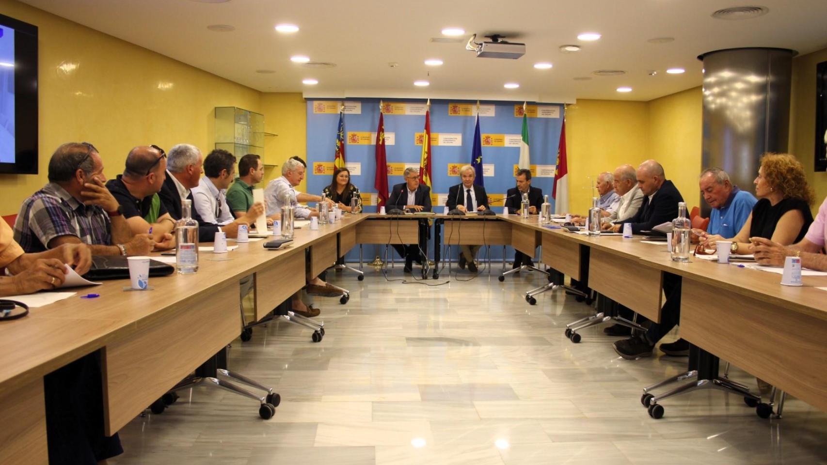 La reunión de este lunes en la CHS.