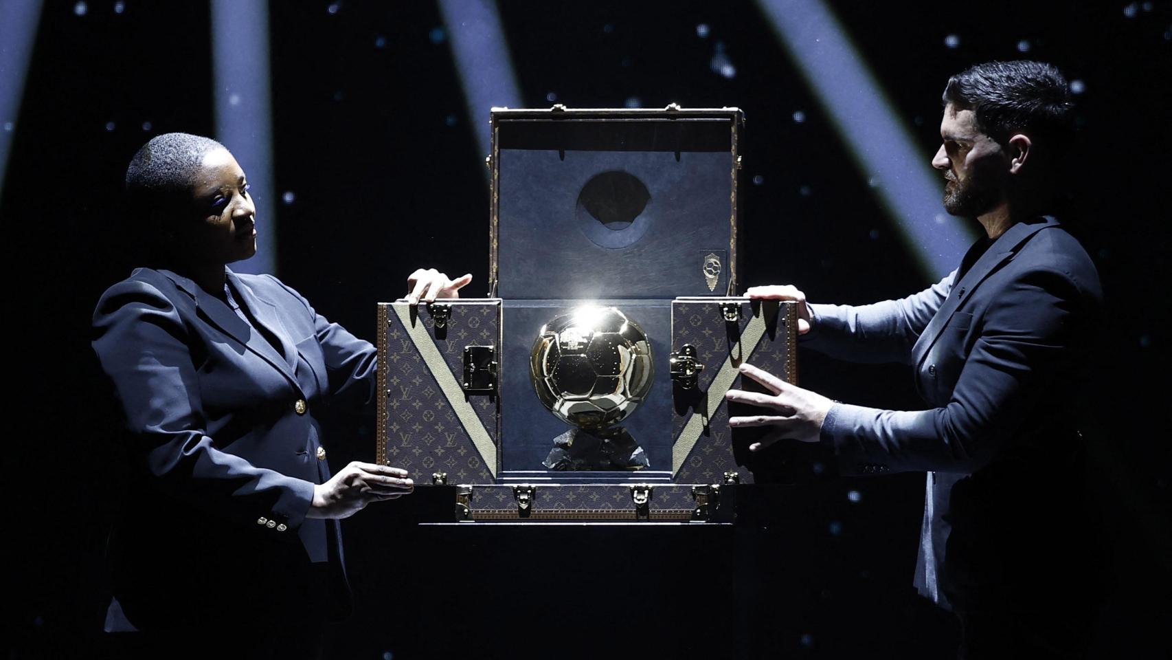 El trofeo del Balón de Oro 2025