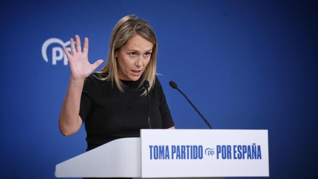 Alma Ezcurra, vicesecretaria de Coordinación Sectorial del PP, este lunes en rueda de prensa.