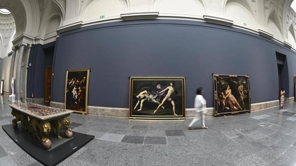General view of the repainting process. Photo: EFE Agency